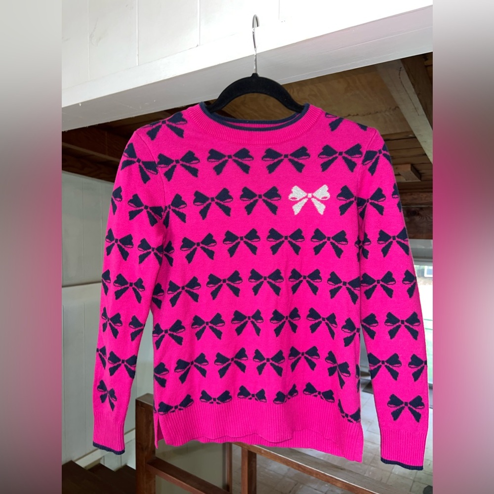 Charter Club Women’s S Bow Tie Print Bling Pink Sweater. Side vents.